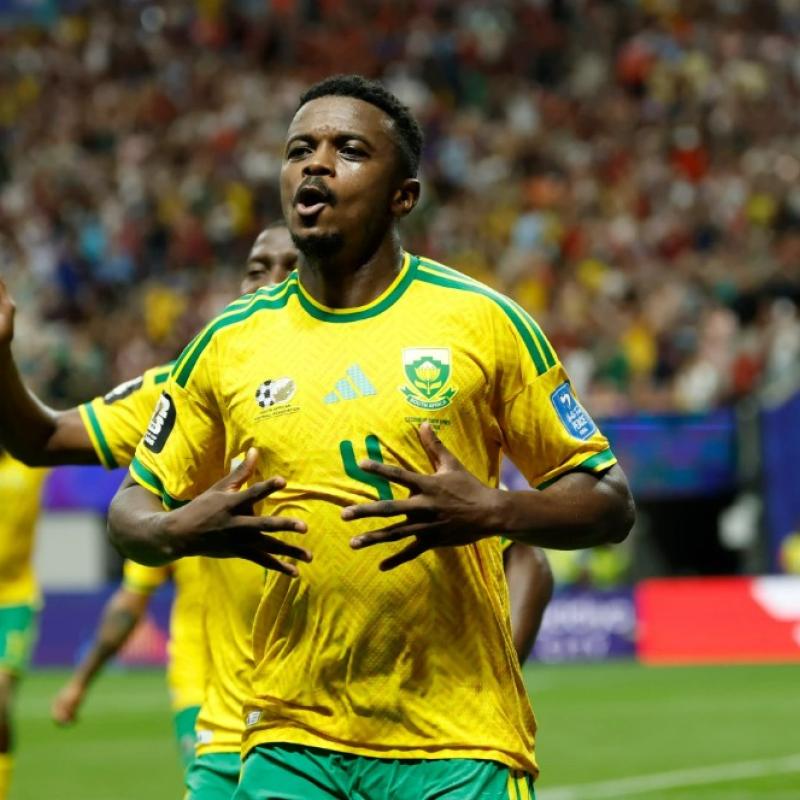 South Africa keeps World Cup hopes alive with 1-1 draw against Czech Republic