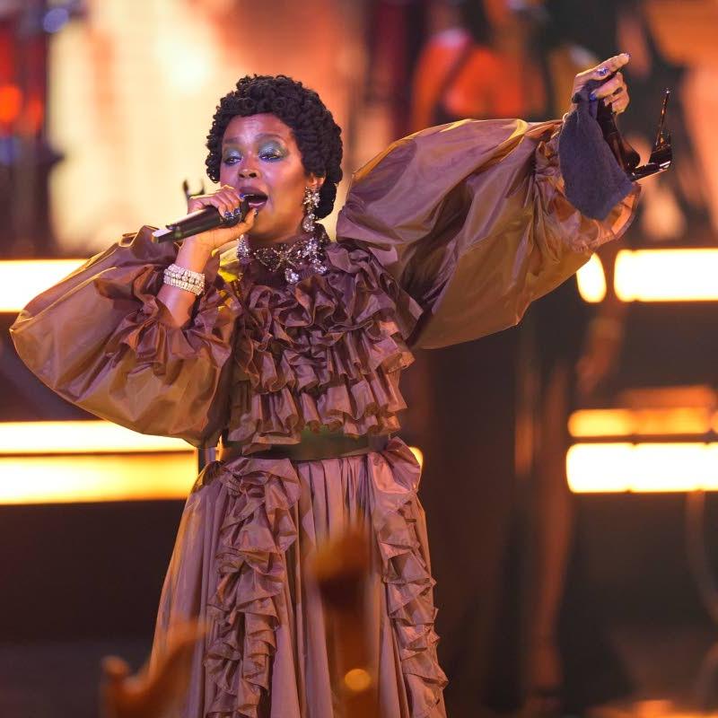 Lauryn Hill honoured, Janet Jackson stuns Teyana Taylor at BET Awards