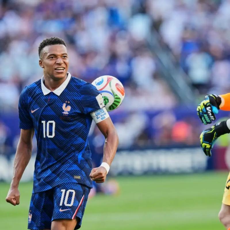 Mbappé verurteilt paraguayische Senatorin wegen rassistischer Äußerungen ...