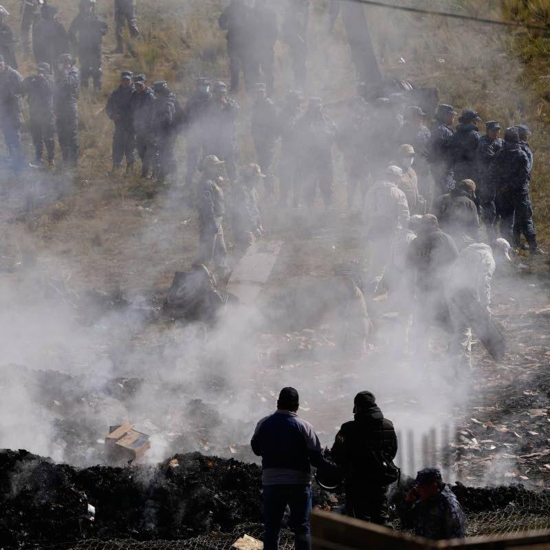 Death toll rises to 22 after plane carrying money crashes in Bolivia 