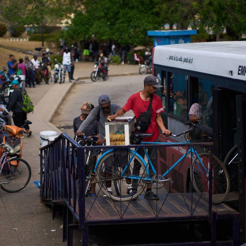 Cuba’s fuel rationing driving some commuters to underwater bus