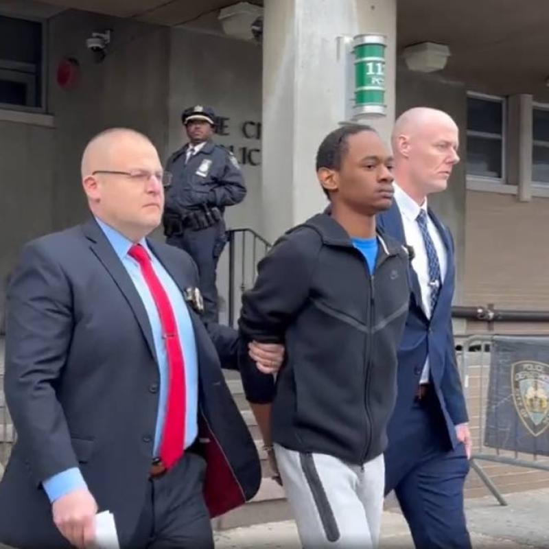 18-y-o murder suspect arrested after flight from Jamaica lands in New York