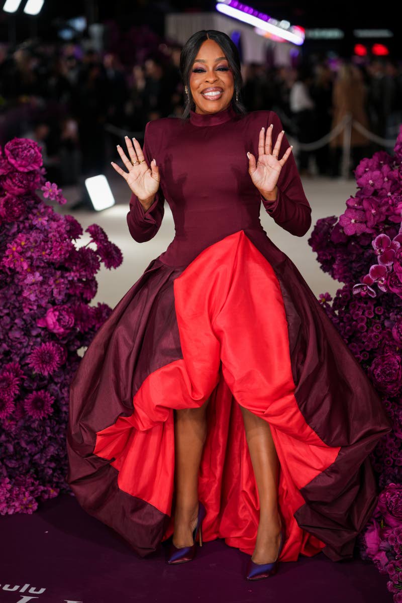 Above: The ever-stylish Niecy Nash adds a bold touch to the carpet in this Astrid dress by MSO Lagos at Hulu’s ‘All’s Fair’ London premiere.