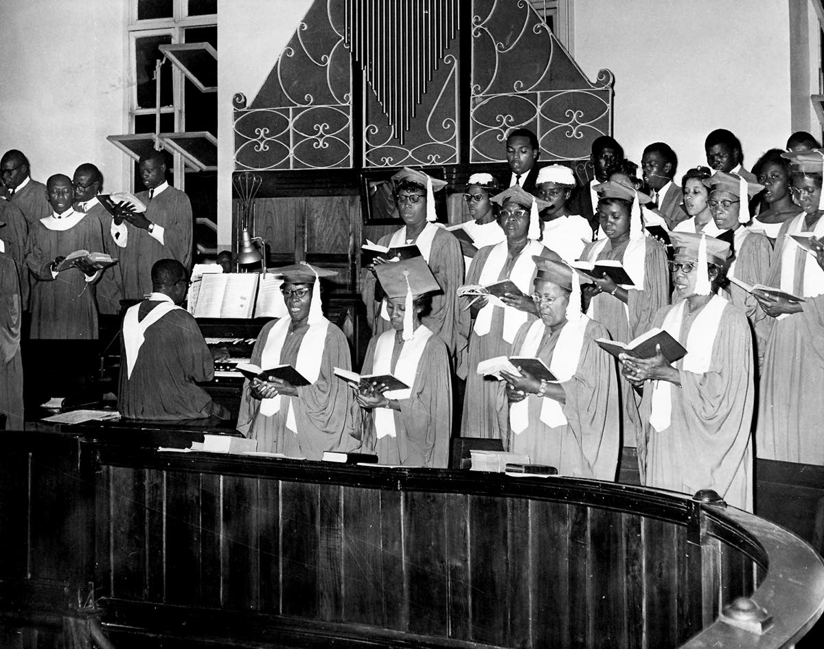 Members of the East Queen Street Baptist Church are here rendering an item at the Christmas service, December 29, 1963.