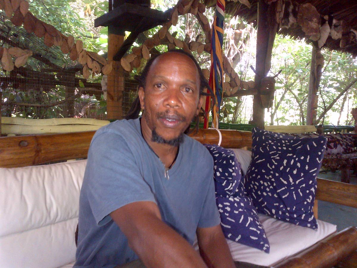  The late fusion sculptor Mazola wa Mwashighadi. 