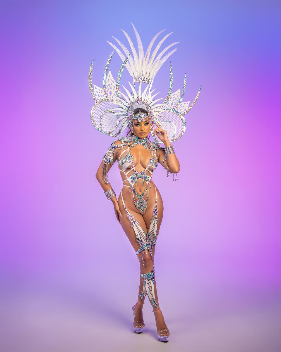 Below: The Spectre frontline monokini option, designed by Douglas John, explores illusion and light through a sleek, high-impact design.