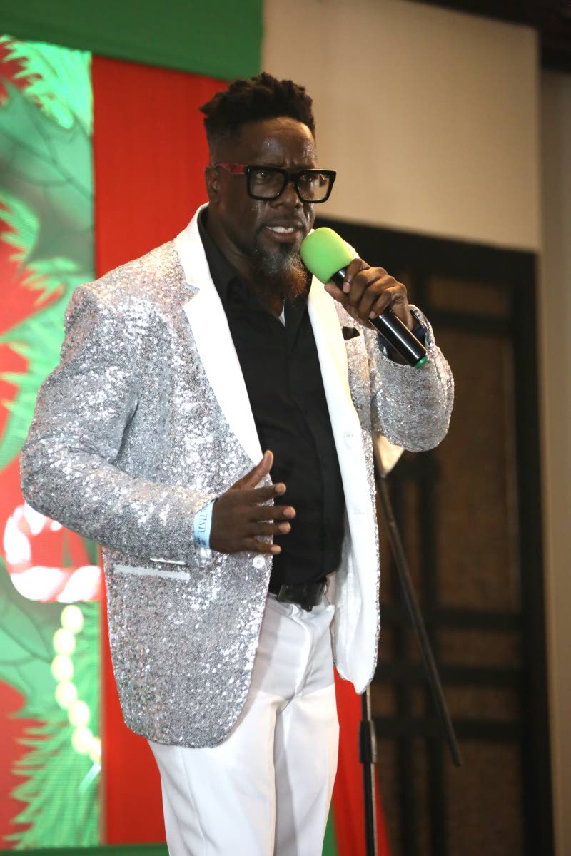 Allan D’ Entertainer of Trinidad and Tobago takes to the stage.