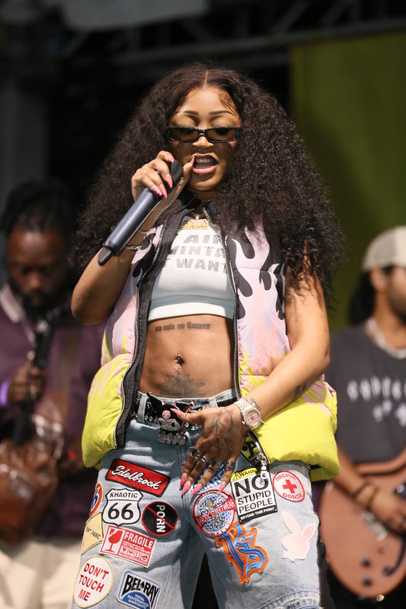 Singer Stalk Ashley made her ANgola Festival debut.