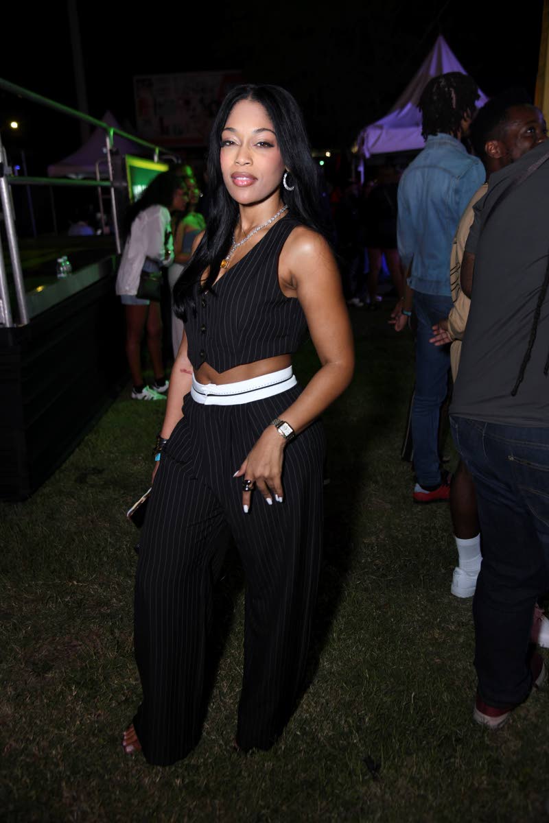 Singer Tosh Alexander spotted enjoying the night’s musical atmosphere.