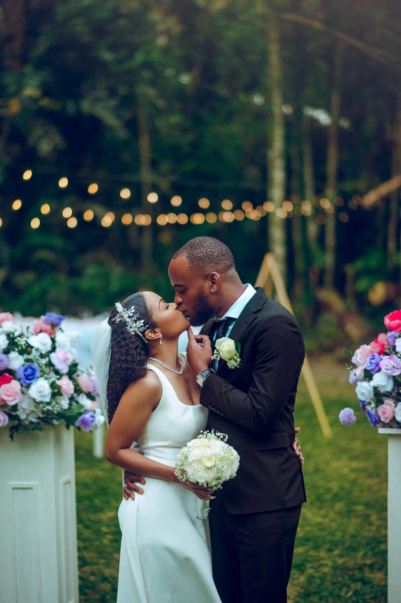 Darien and Kady-Ann seal the deal of their new chapter with a sweet kiss.