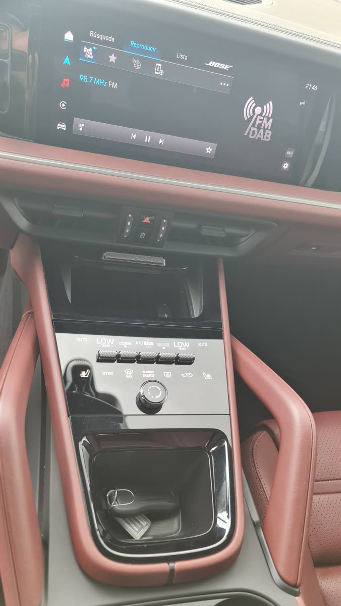 A closer look at the redesigned centre console reveals the new haptic glass control panel, demonstrating how digital inputs are integrated with tactile feedback for more intuitive command of vehicle functions.