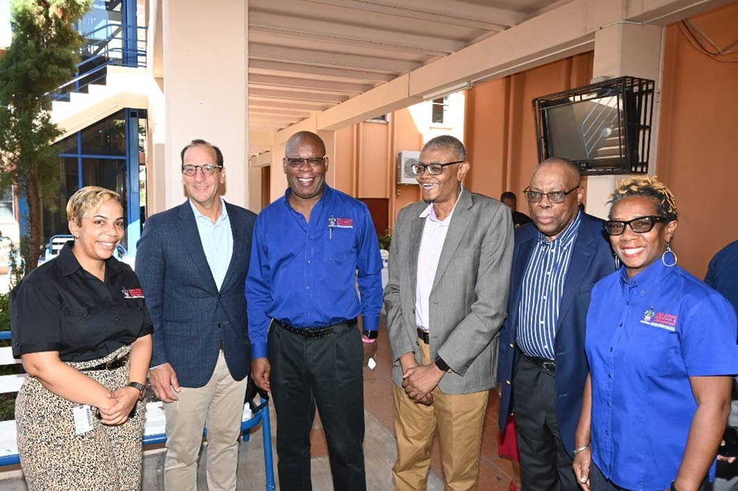 From left: Ashli Rose-Davis, coordinator of the Vincent HoSang Entrepreneurship Programme at the Mona School of Business and Management (MSBM); David Marchick, dean of the Kogod School of Business at American University; Leighton McKnight, executive in res