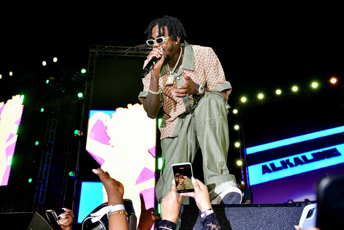 Electrifying performance by Alkaline last Friday at Dream Live at The Aqueduct in Montego Bay.