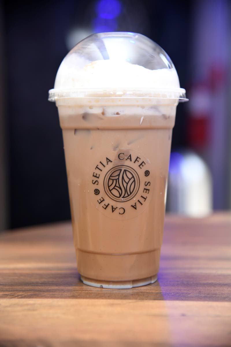Here’s to starting the hot mornings on a cooler note with this Setia ‘frap’.