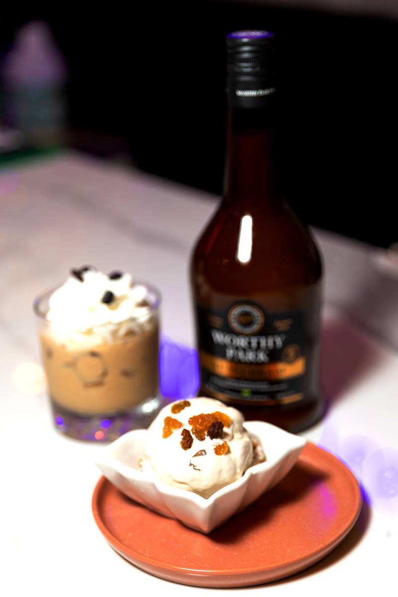 A crowd-pleaser was the apple pie with rum and raisin ice cream, accompanied by a creamy creation cocktail.