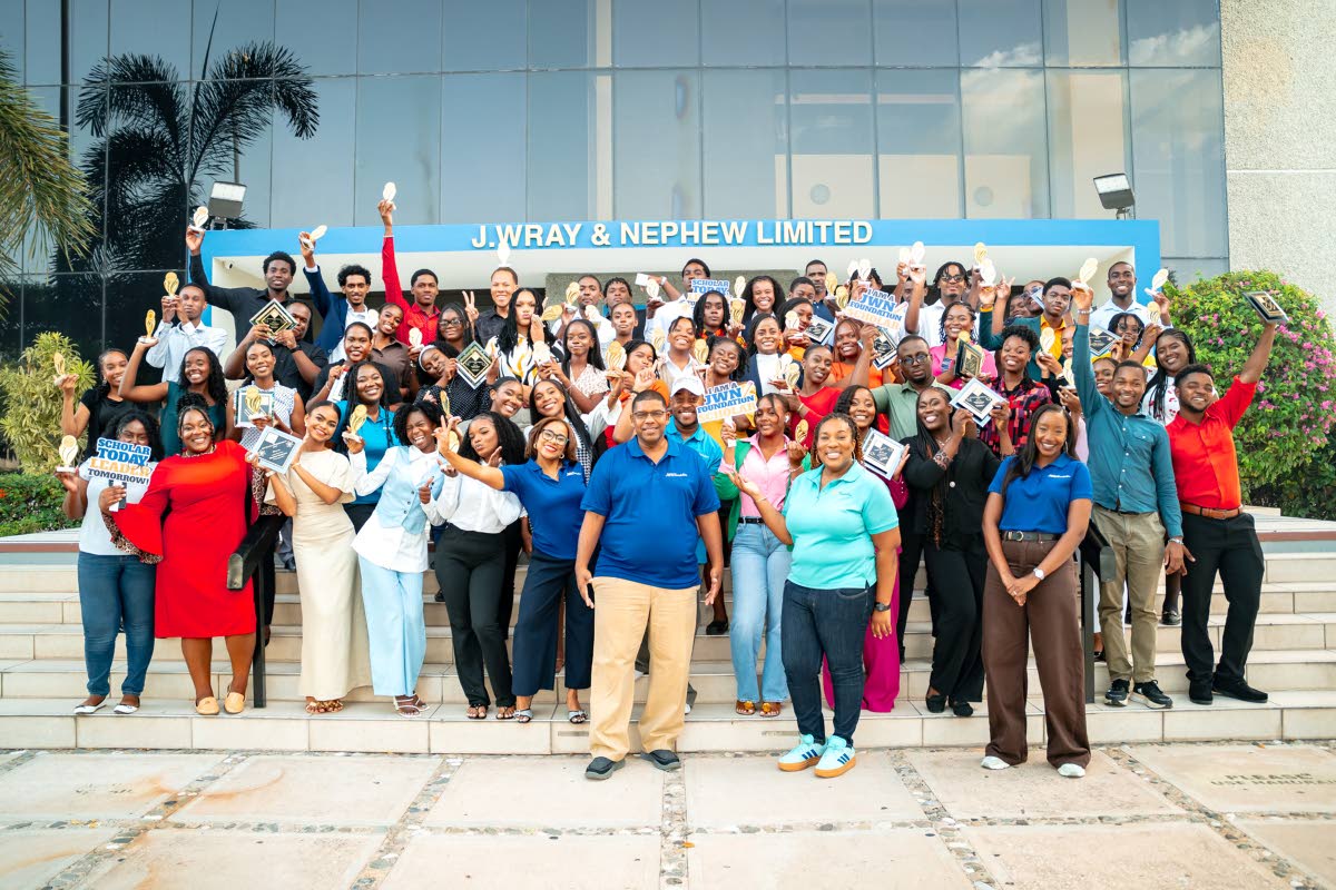 JWN Foundation scholarship recipients, directors and team members pose for a group photo following the workshop.