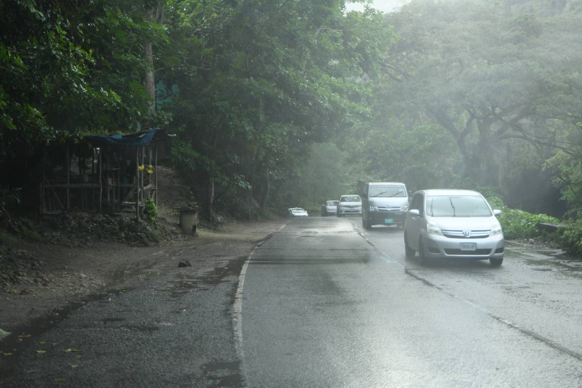 Motorists travelling in the Bog Walk Gorge in St Catherine.