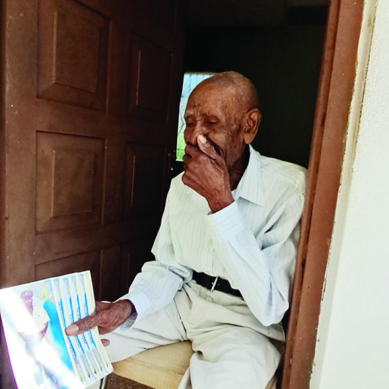 Fathers in different seasons - Separated by nearly 70 years, two dads share the same commitment to family