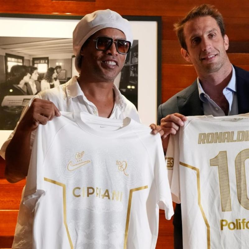 Ronaldinho says âlet the magic beginâ after signing with Italian Serie C club Ravenna at age 46