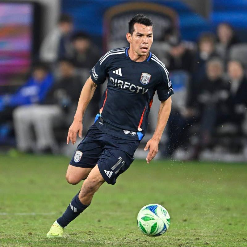 Galaxy land Lozano on loan