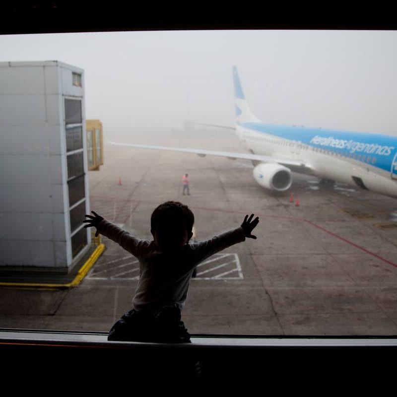 How to travel safely, happily with little ones