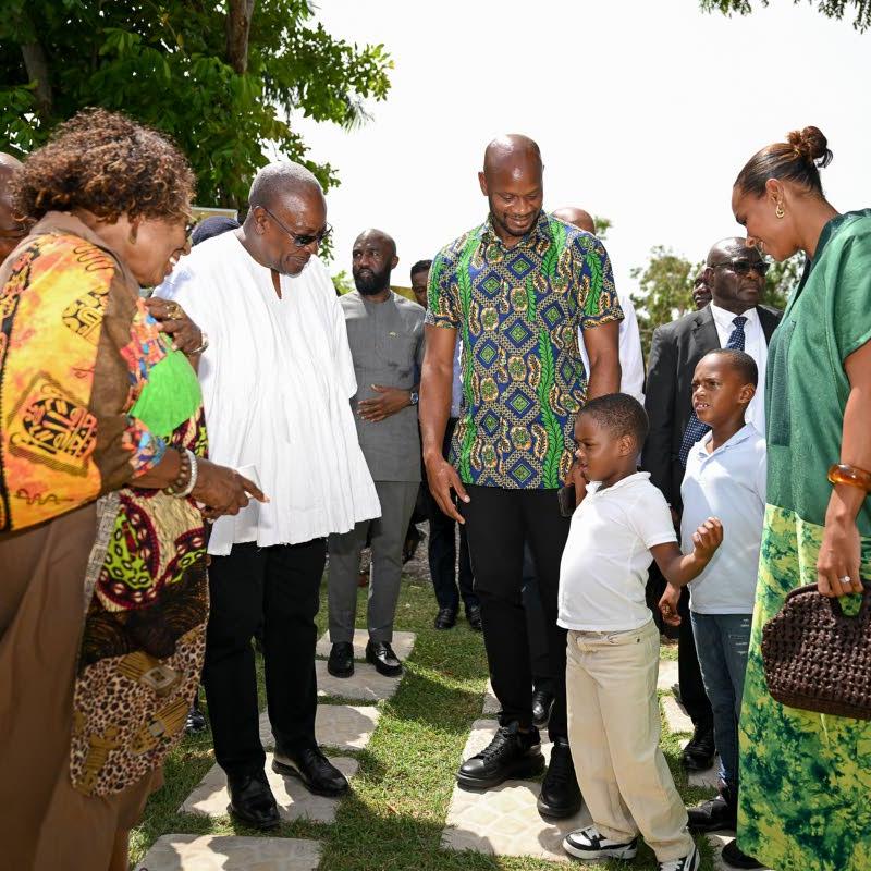 Asafa Powell invited to visit Ghana to help inspire new generation of athletes