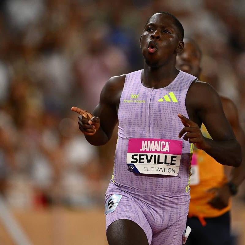 Seville wins historic sub-10 race