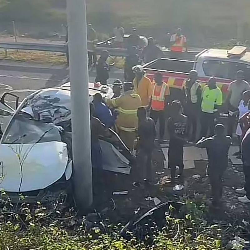 JUST IN: Five people rushed to hospital after Mark X crash in Portmore