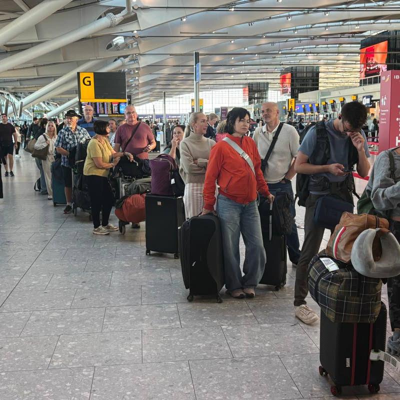 Airlines scramble to dig out from tech problems that cancelled 1,750 flights in UK