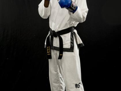 Akino Lindsay Taekwondo Martial Artist.