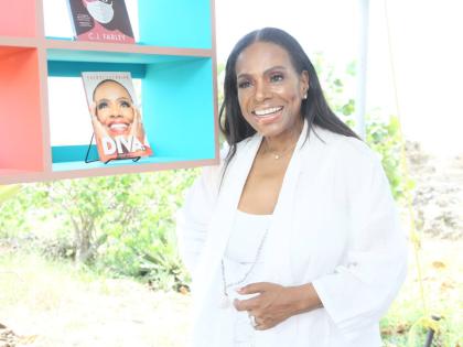 Jamaican American actress Sheryl Lee Ralph.