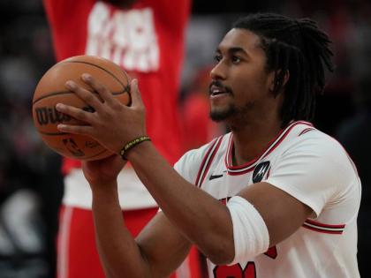  Chicago Bulls guard Jaden Ivey warms up before an NBA basketball game against the Toronto Raptors on February 19, 2026, in Chicago. (AP Photo/Erin Hooley, File)