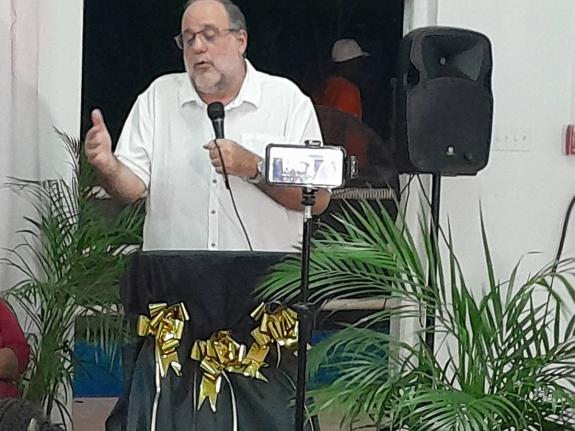 Opposition Leader Mark Golding addressing Hopewell community meeting.