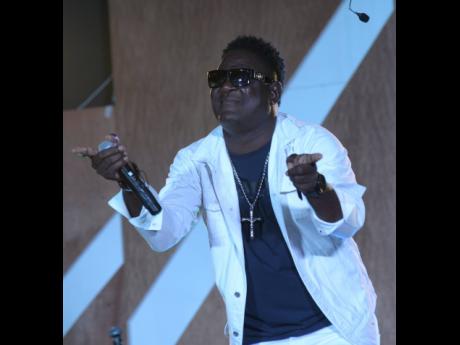 Kukudoo in performance at the Bahamian Hurricane Relief Concert.