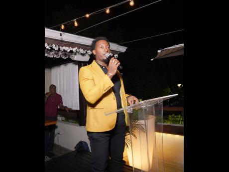 Master of ceremonies Dufton ‘Duffy’ Shepherd keeping everyone in stitches with his comedic delivery.