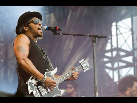 D’Angelo performs at the ‘Made In America’ music festival in Philadelphia on September 1, 2012.